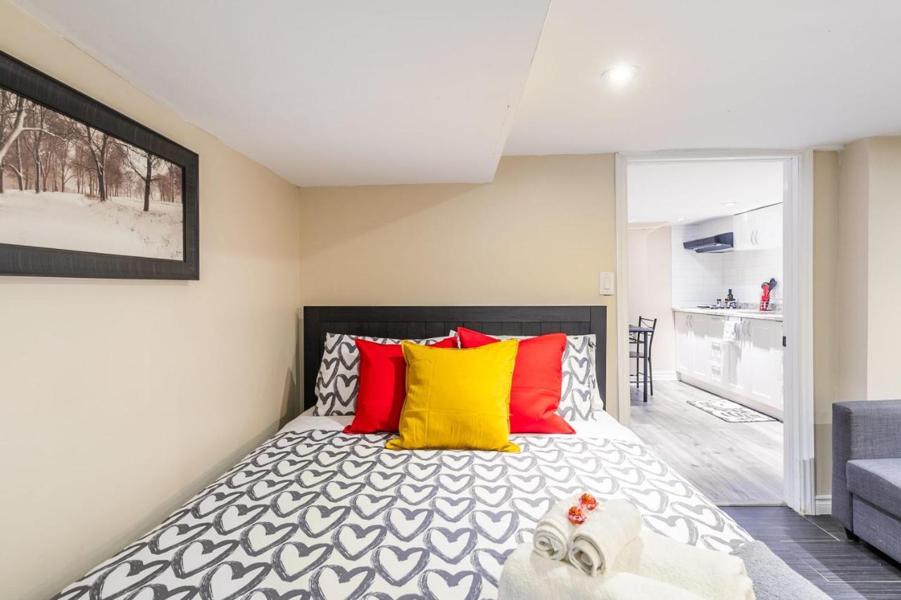 Newly Renovated - Cozy 1Br Apt With Netflix - Prime Location Τορόντο Εξωτερικό φωτογραφία